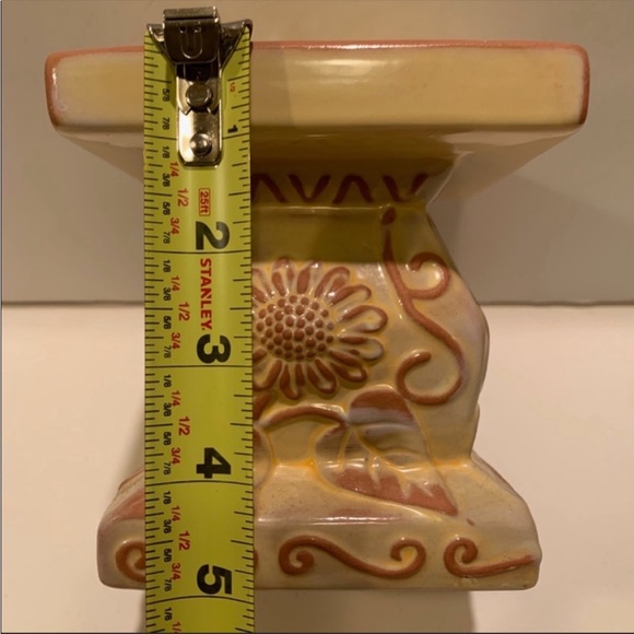 SL@H TUSCAN GLAZED SOFT YELLOW Pedestal - Picture 3 of 9